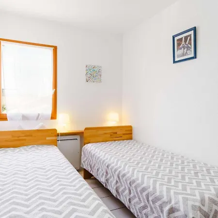 Pavillon T3 Rénové, Proche Plage, 2 Chambres, Terrasse, Garage, Wifi - Fr-1-409-170