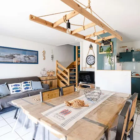 Pavillon T3 Rénové, Proche Plage, 2 Chambres, Terrasse, Garage, Wifi - Fr-1-409-170 *